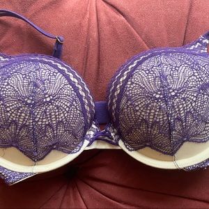 Bombshell Bra VS